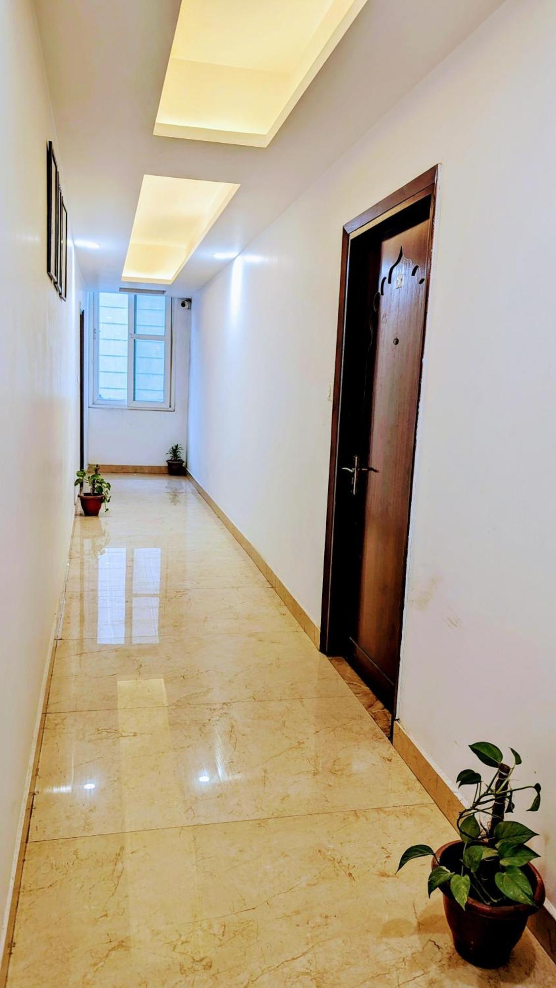 Hotel Moon Taj Near Yashobhoomi Convention Centre Delhi  Exteriör bild