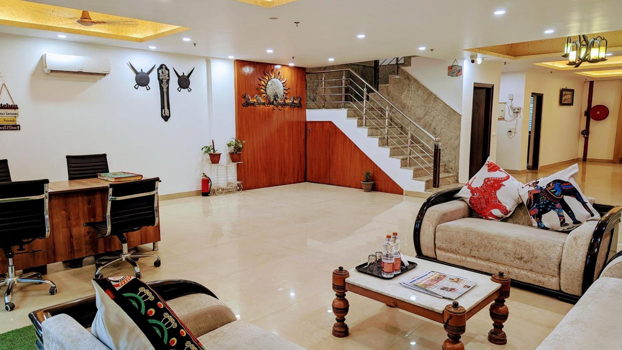 Hotel Moon Taj Near Yashobhoomi Convention Centre Delhi  Exteriör bild